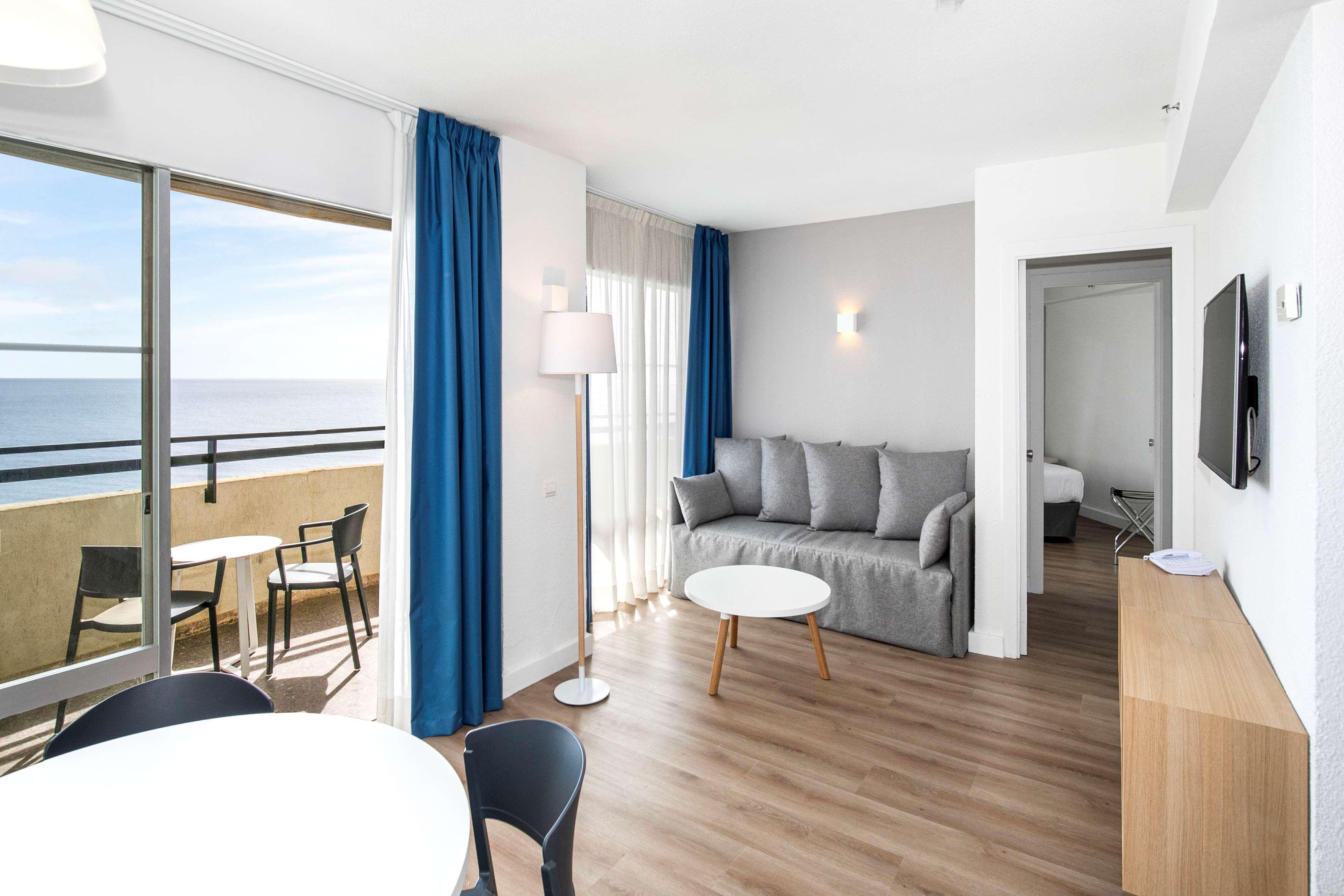 Sol Puerto Marina Aparthotel Τορρεμολίνος Εξωτερικό φωτογραφία