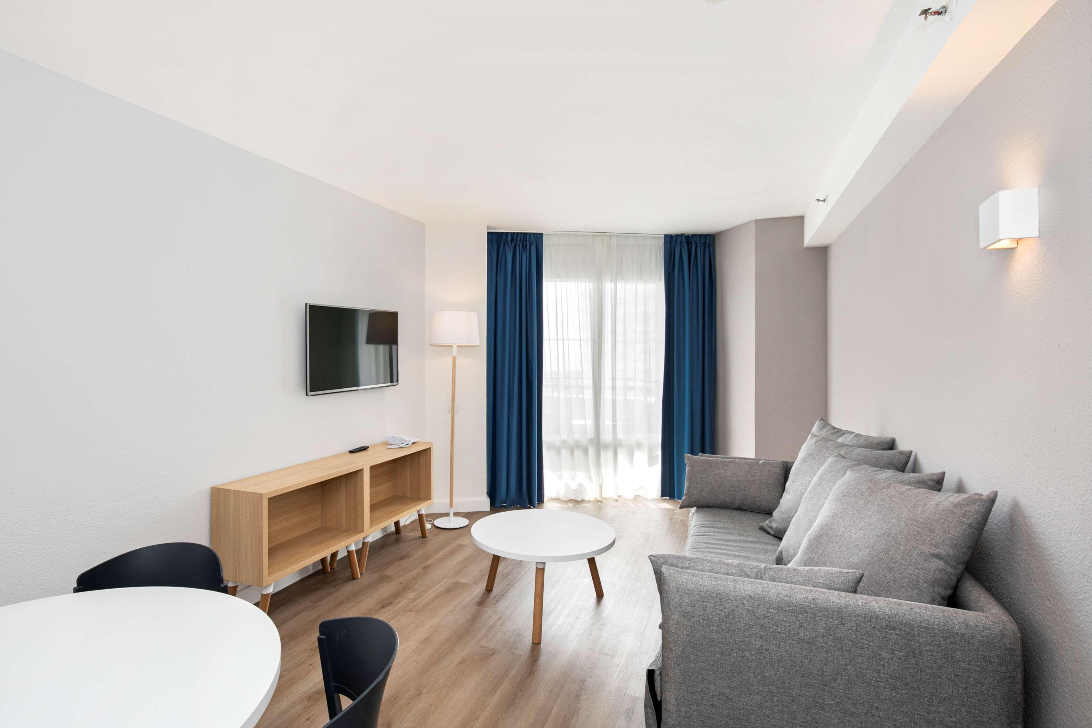 Sol Puerto Marina Aparthotel Τορρεμολίνος Εξωτερικό φωτογραφία