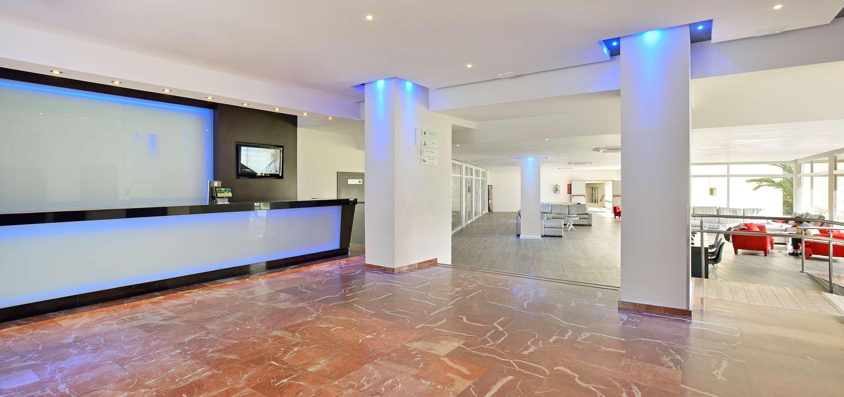 Sol Puerto Marina Aparthotel Τορρεμολίνος Εξωτερικό φωτογραφία
