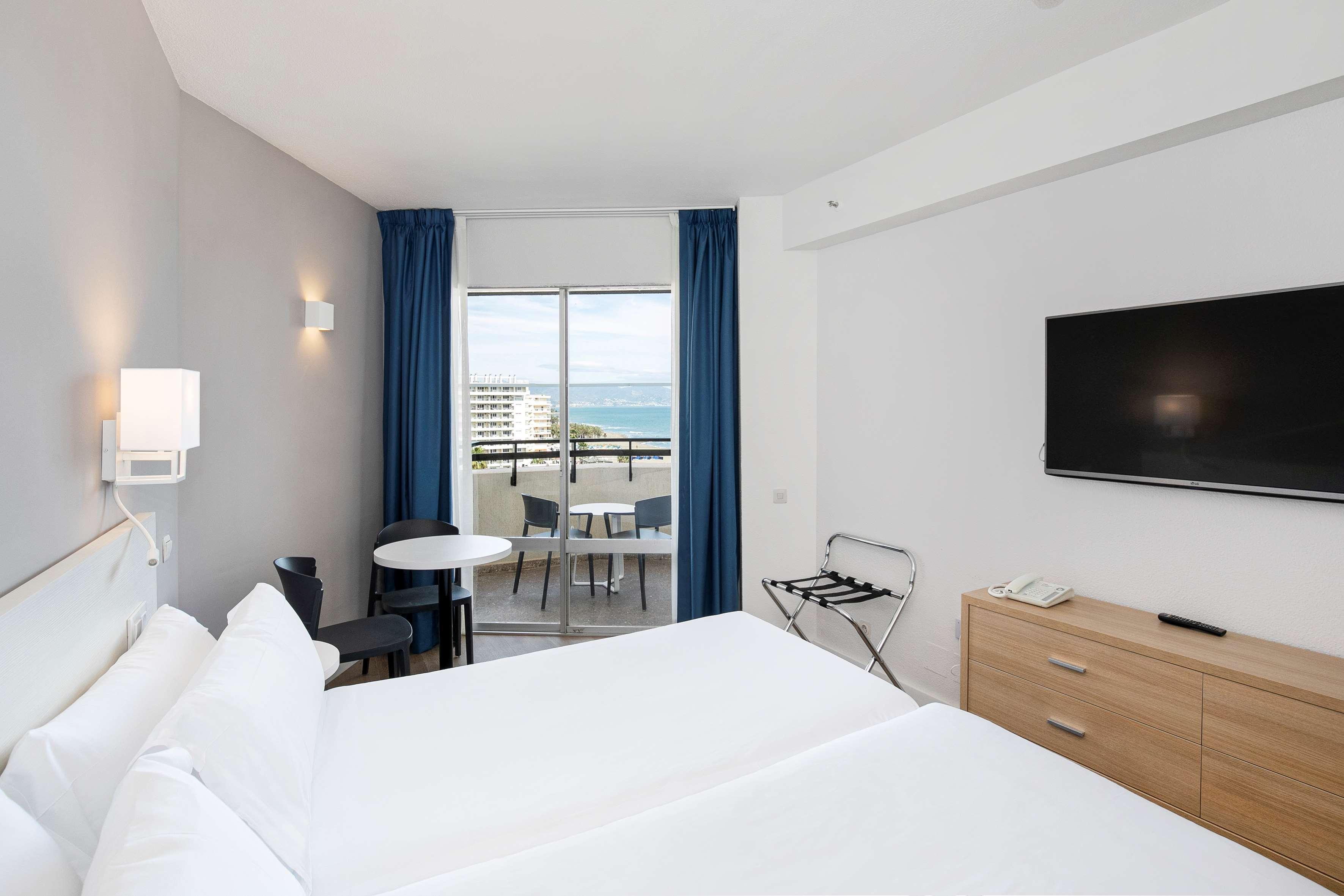 Sol Puerto Marina Aparthotel Τορρεμολίνος Εξωτερικό φωτογραφία