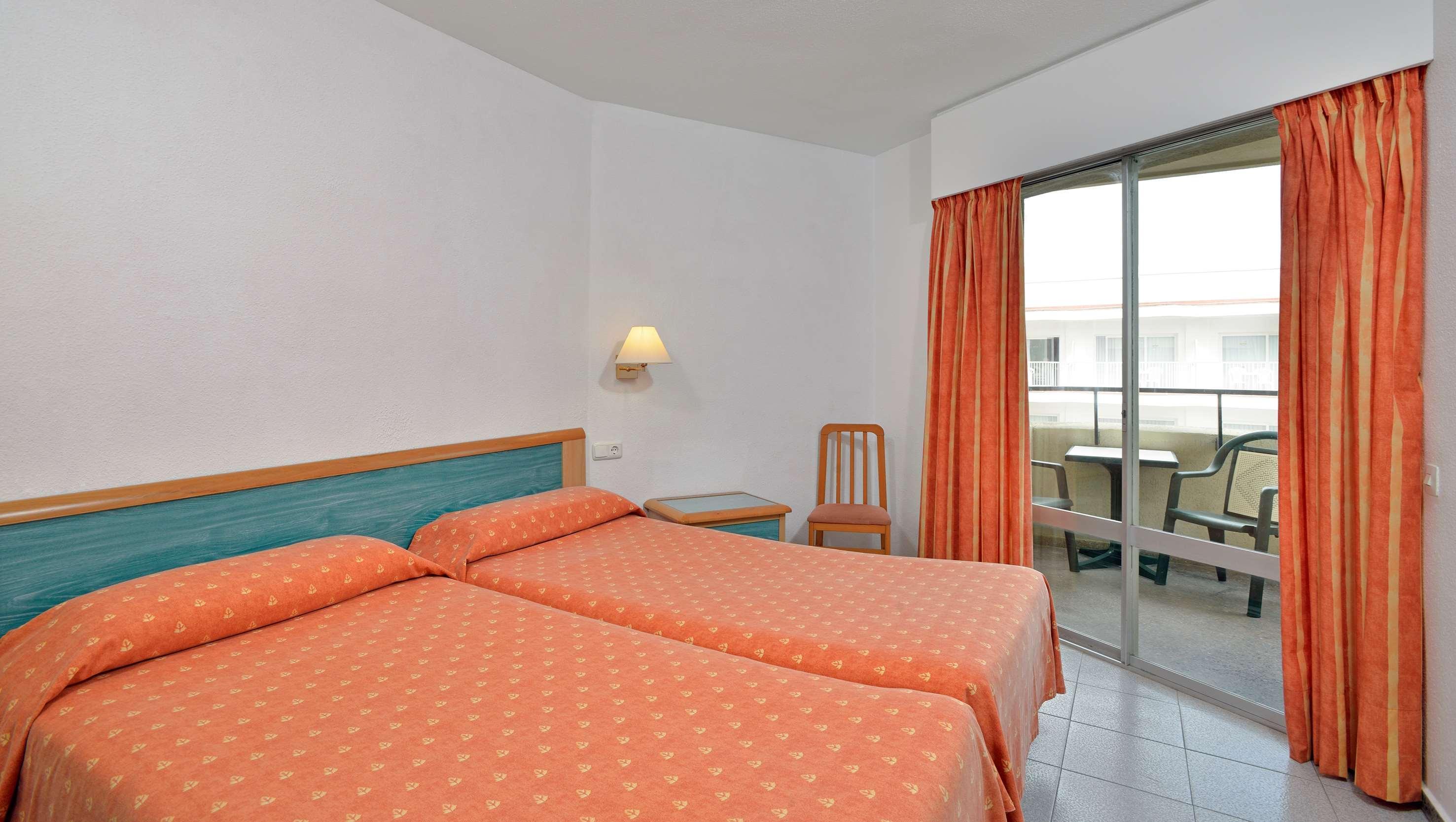 Sol Puerto Marina Aparthotel Τορρεμολίνος Εξωτερικό φωτογραφία