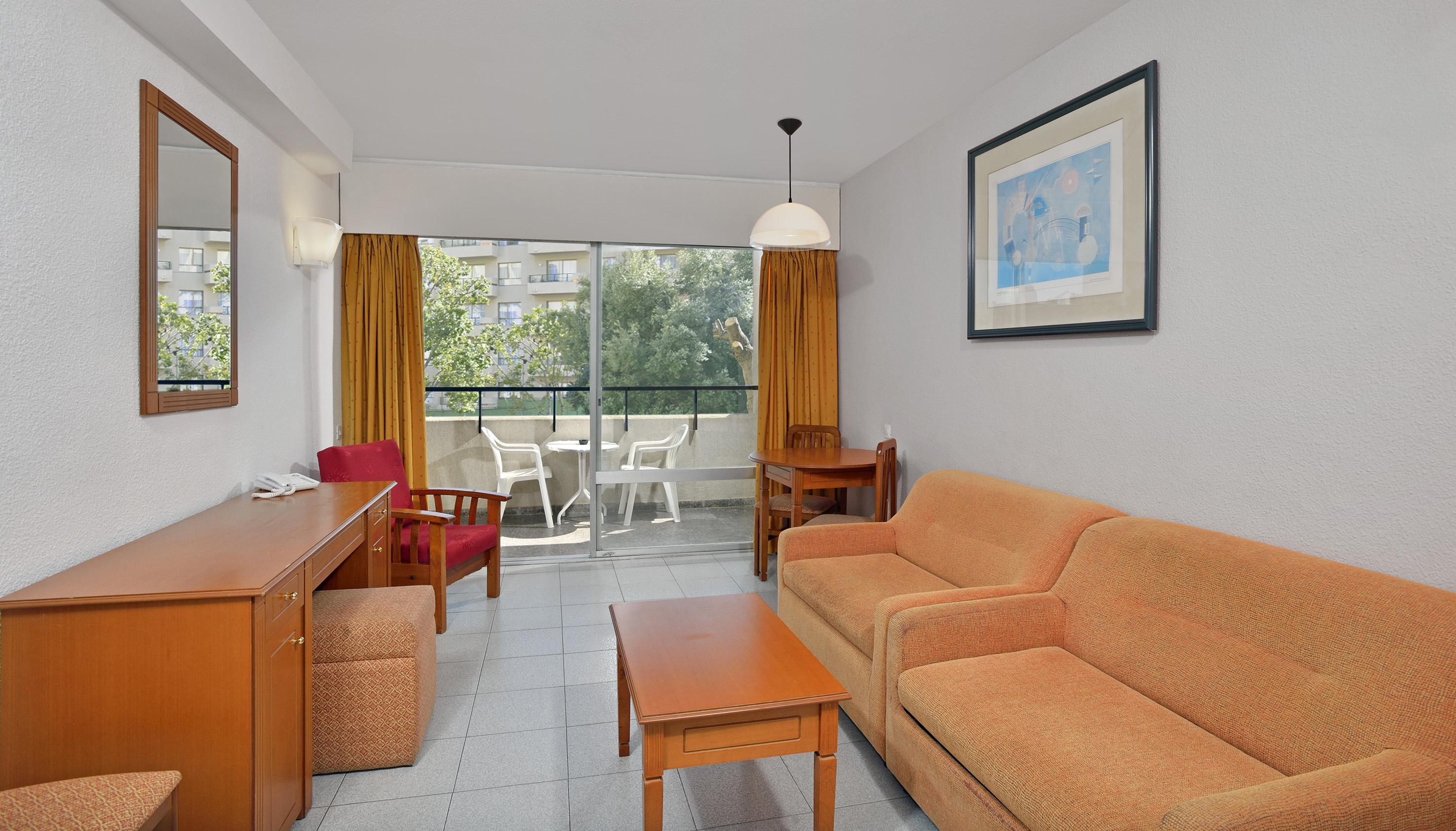 Sol Puerto Marina Aparthotel Τορρεμολίνος Εξωτερικό φωτογραφία