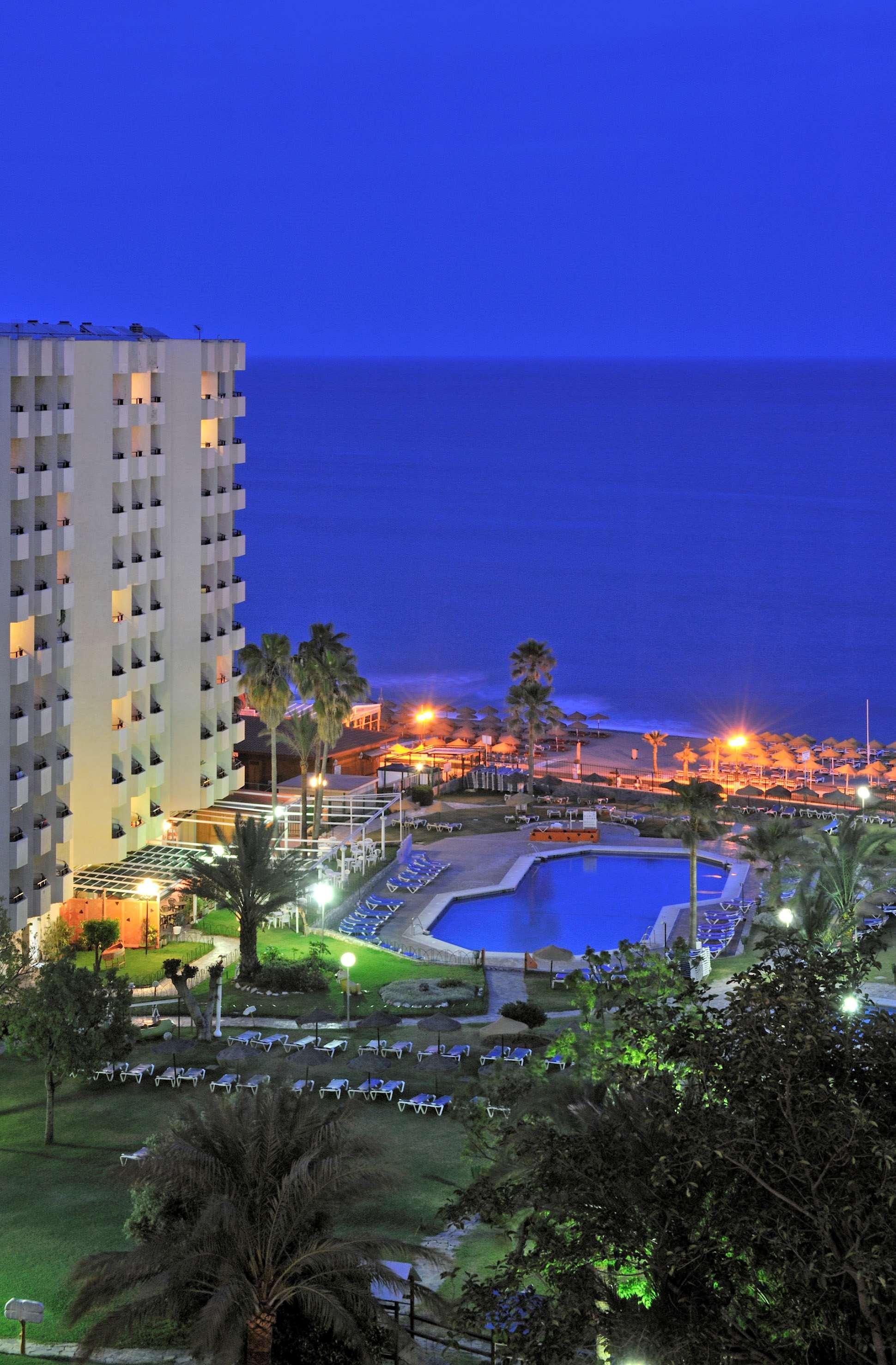 Sol Puerto Marina Aparthotel Τορρεμολίνος Εξωτερικό φωτογραφία