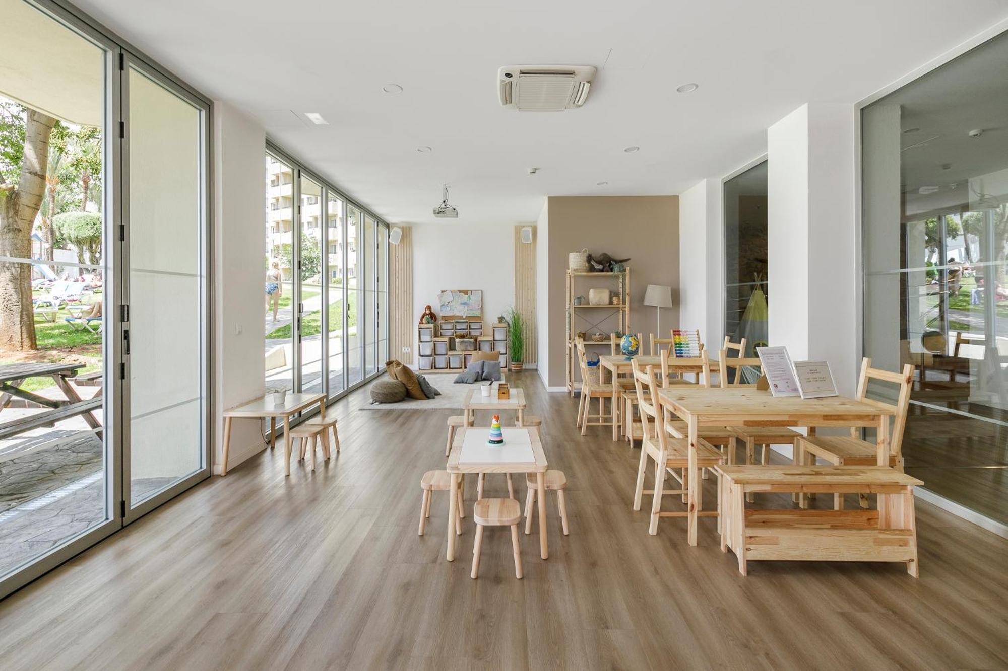 Sol Puerto Marina Aparthotel Τορρεμολίνος Εξωτερικό φωτογραφία