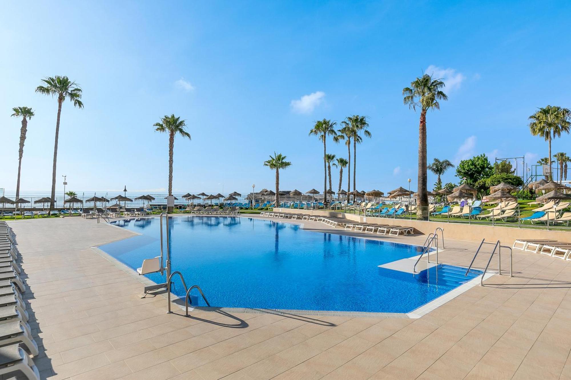 Sol Puerto Marina Aparthotel Τορρεμολίνος Εξωτερικό φωτογραφία