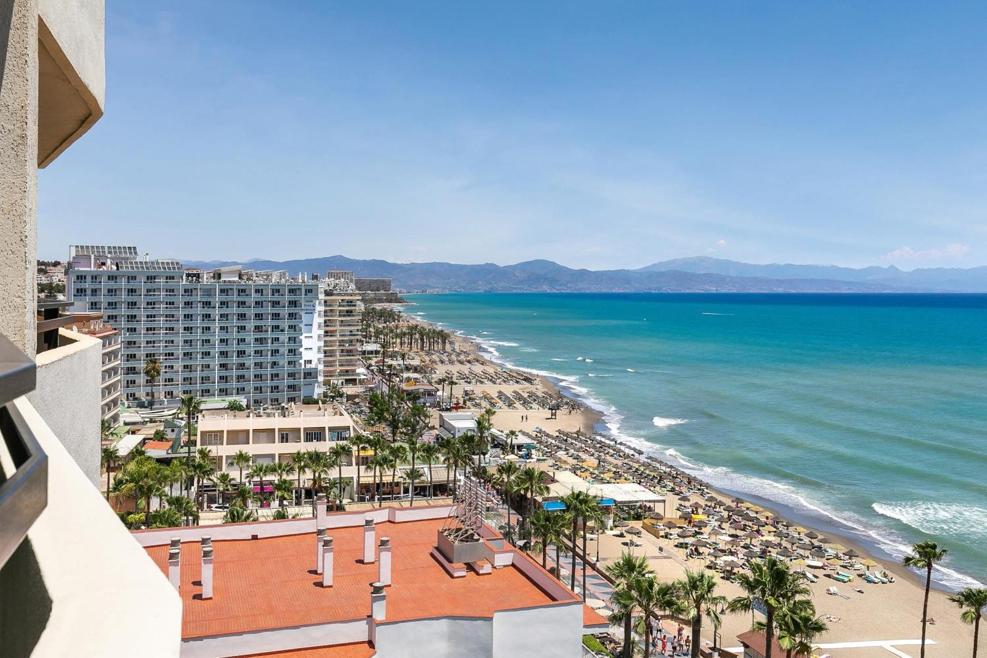 Sol Puerto Marina Aparthotel Τορρεμολίνος Εξωτερικό φωτογραφία