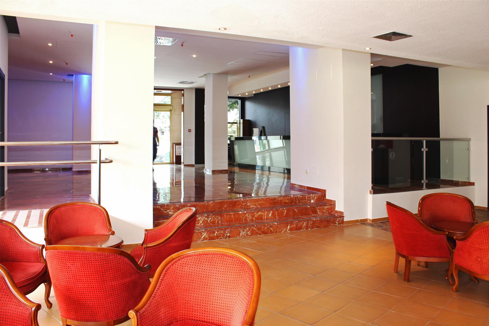Sol Puerto Marina Aparthotel Τορρεμολίνος Εξωτερικό φωτογραφία