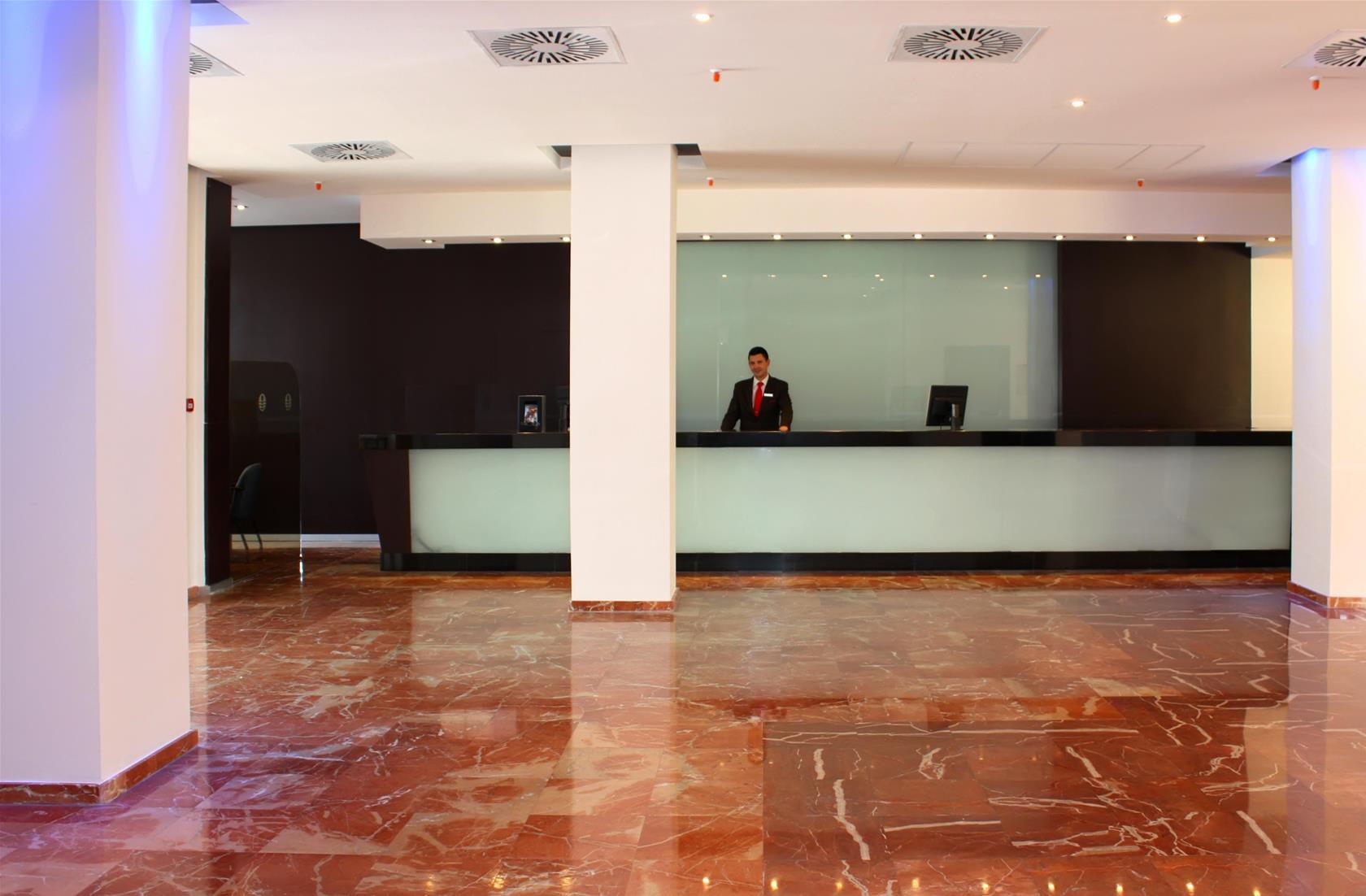 Sol Puerto Marina Aparthotel Τορρεμολίνος Εξωτερικό φωτογραφία
